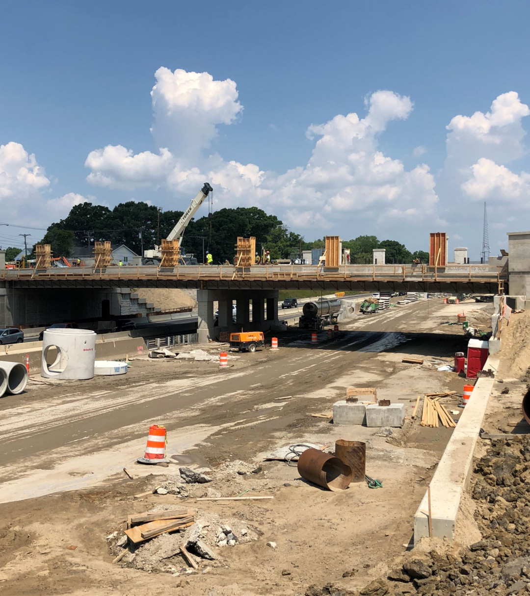 Resource use I 75 Woodward Hts Bridge Looking North 1 v2